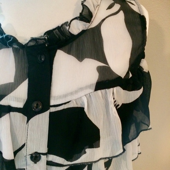 NUE OPTIONS flowy Crop Top blouse - Picture 3 of 5